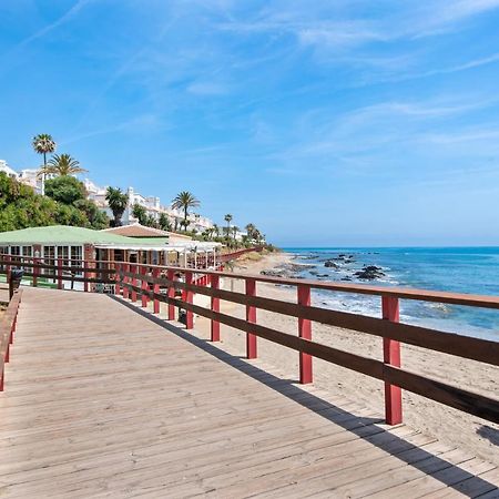 Frontline Beach Apartment Miraflores Ситио-де-Калаонда Экстерьер фото