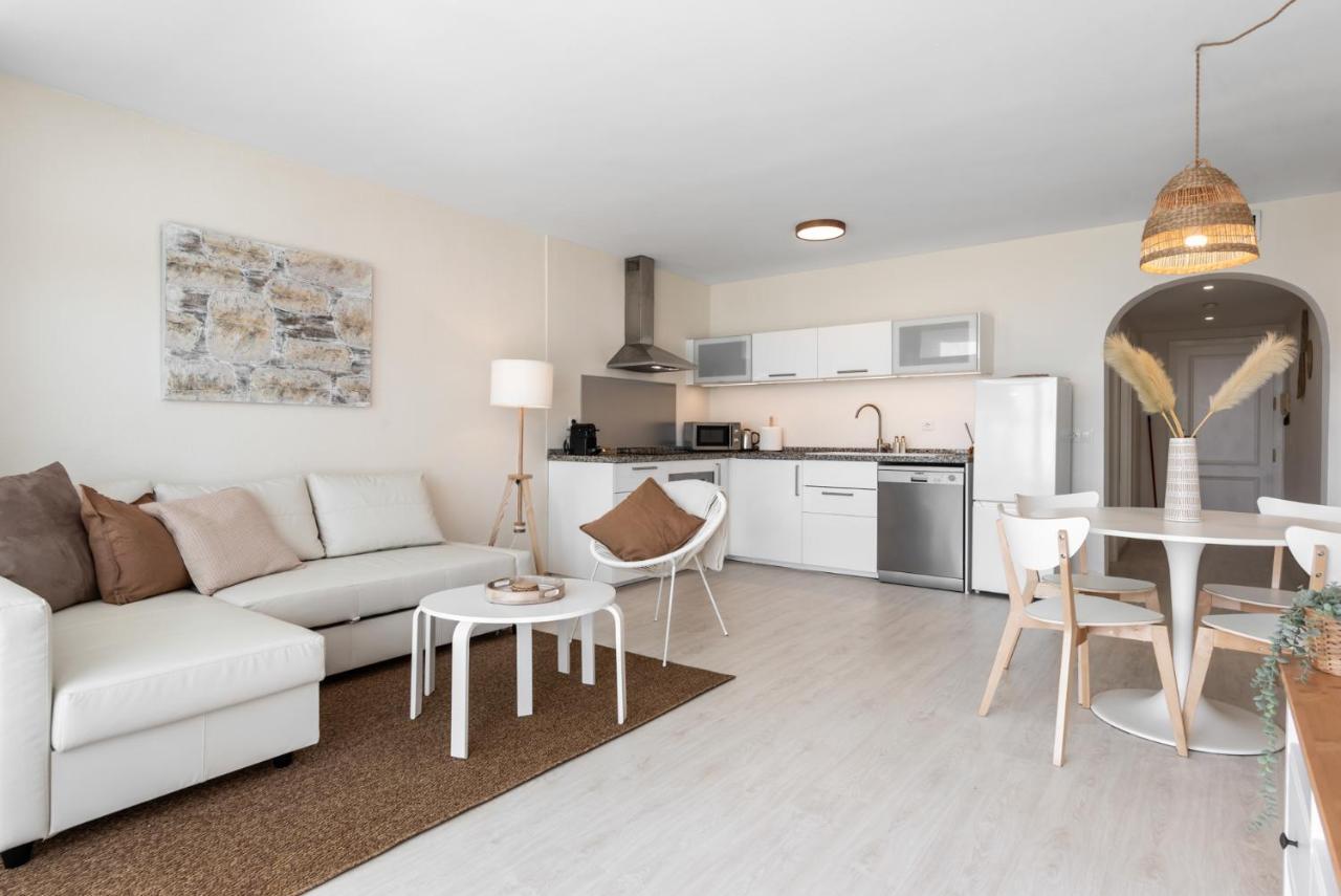 Frontline Beach Apartment Miraflores Ситио-де-Калаонда Экстерьер фото